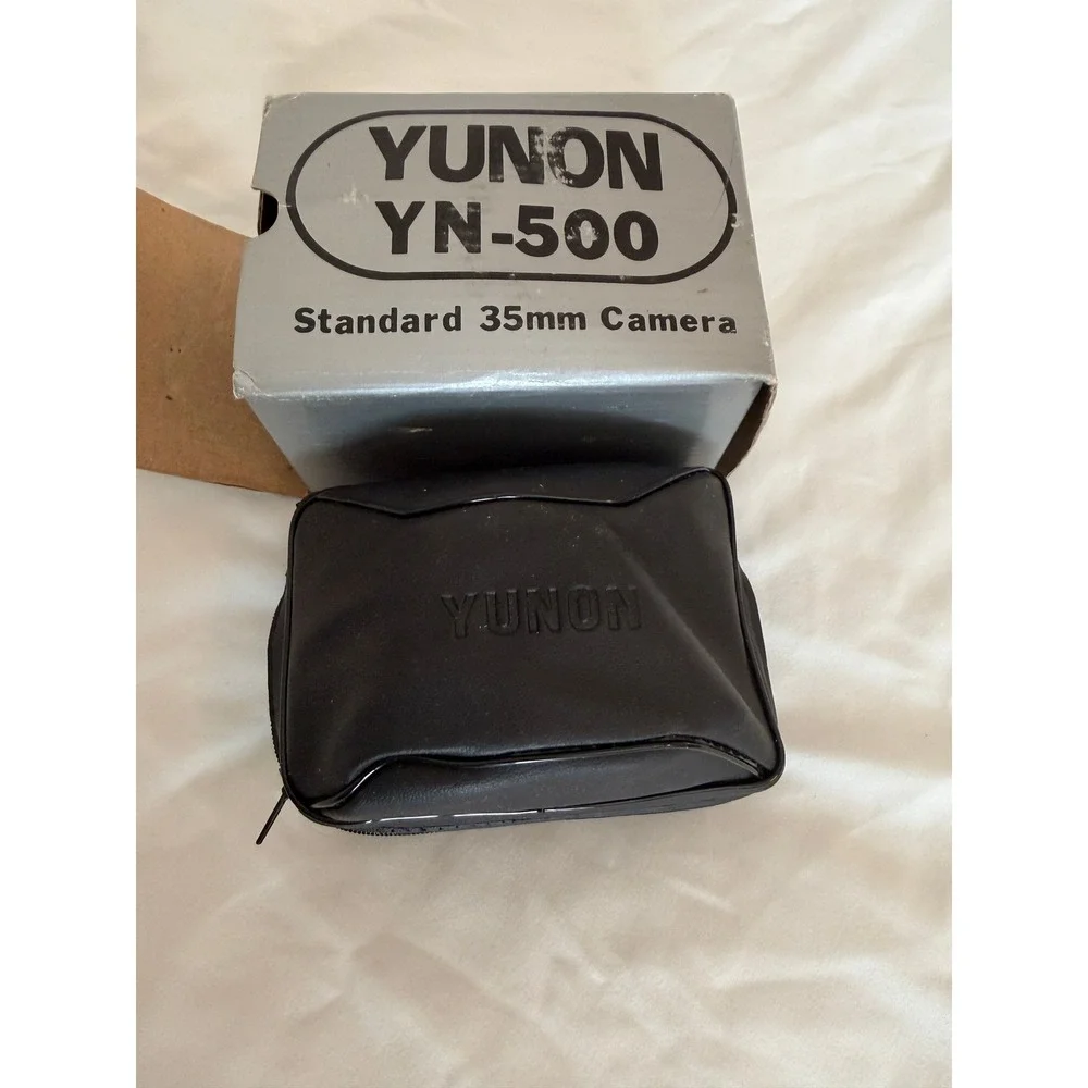 Yunon YN-500 Standard 35mm Film Camera Vintage Silver Black with Case and Box